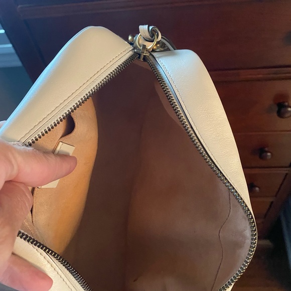 SOLD Authentic Gucci Small Marmont Bag - Picture 6 of 12